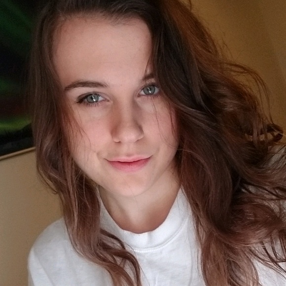 Meet your Posher, Brianne - Picture 1 of 1